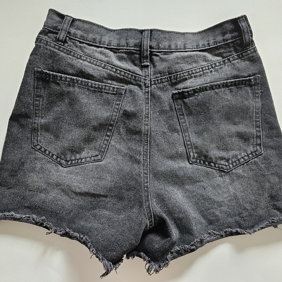 Ardene Size 5 Boyfriend Women's Black Denim Shorts High Waisted - Picture 3 of 6